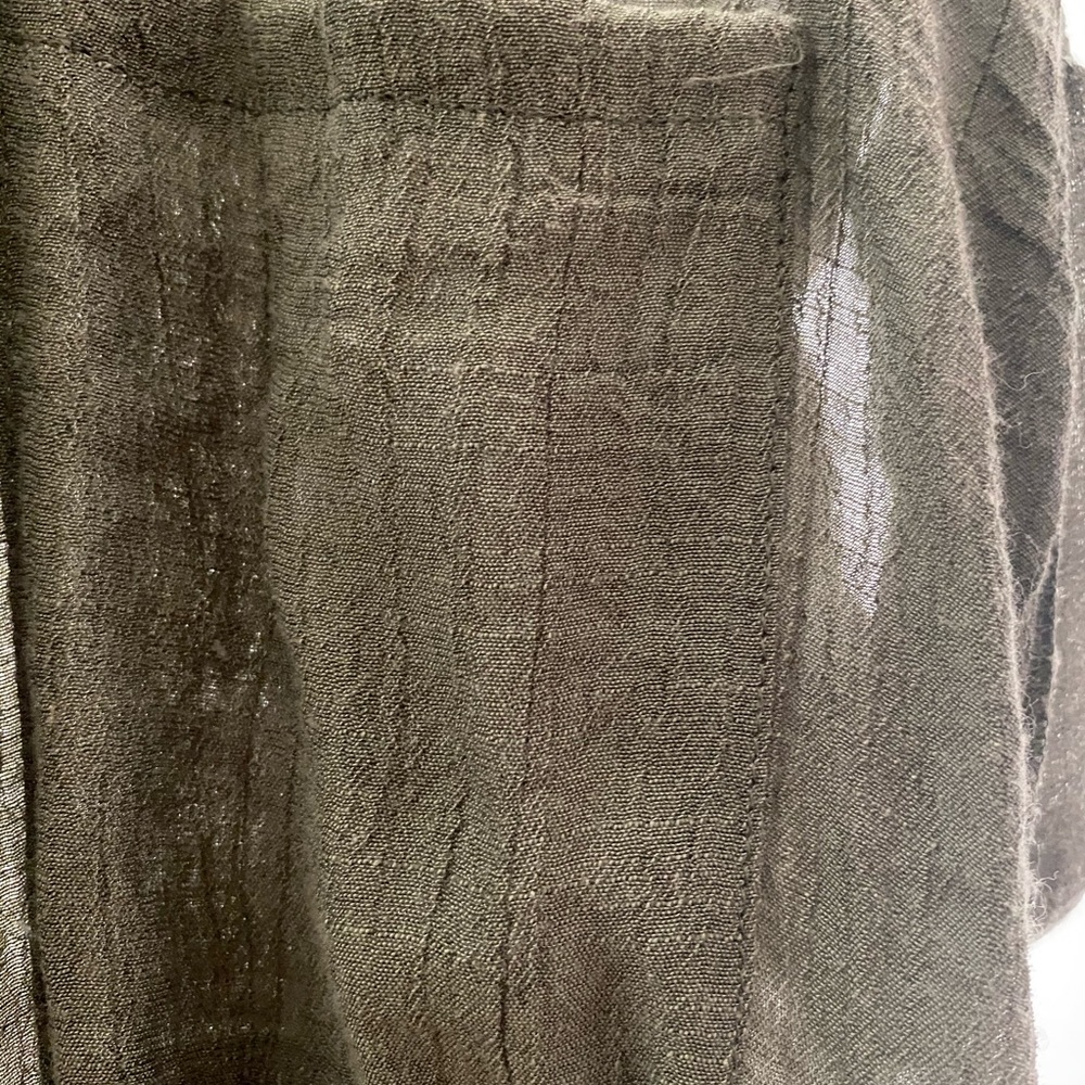 Top - Picture 3 of 3